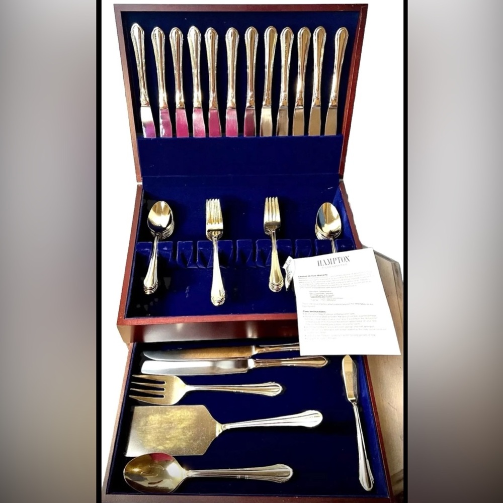 Vintage Hampton Silversmith Stainless Gold Electroplated With Chest 42 Piece Set